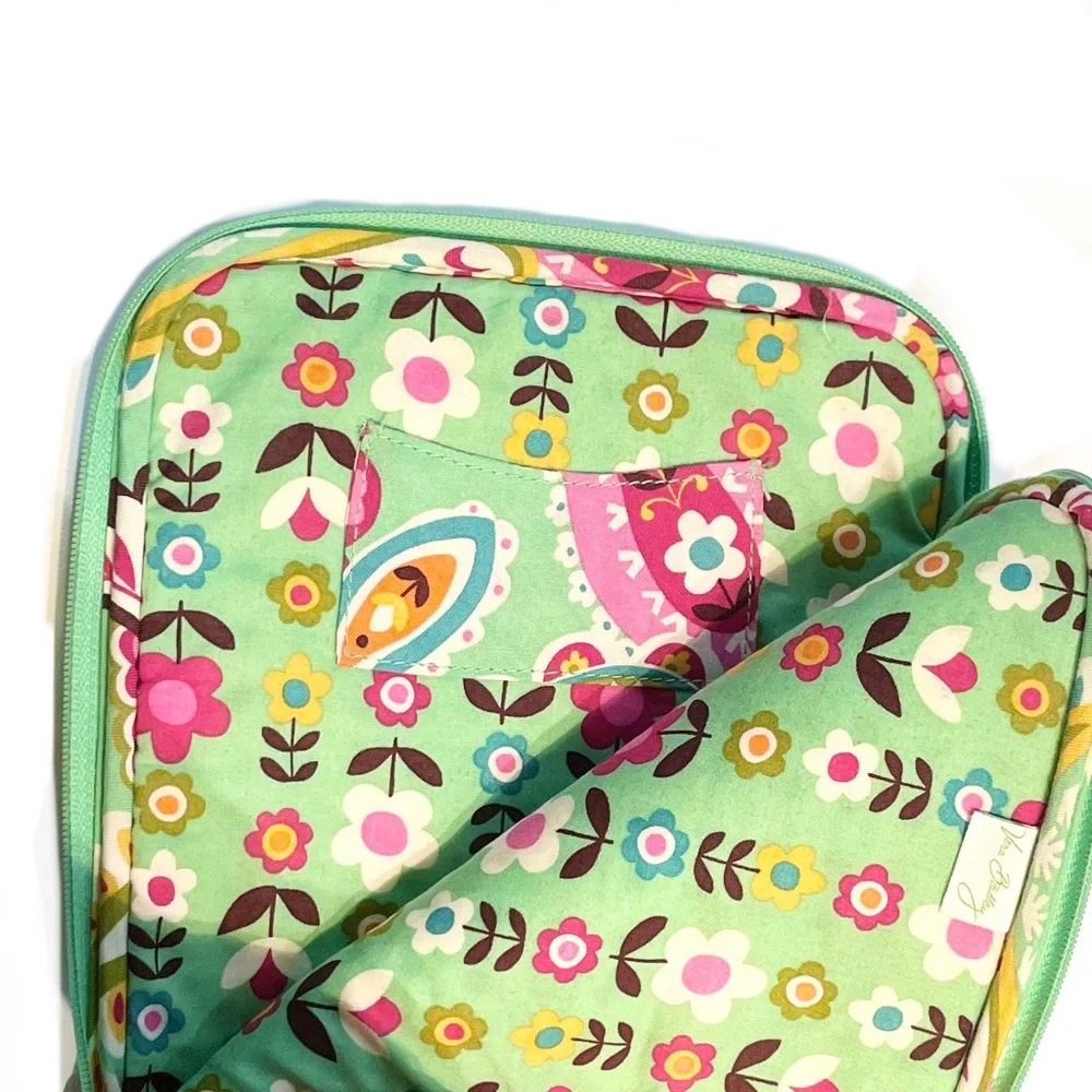 Vera Bradley Tablet Sleeve Paisley Floral Green Quilted Design - Picture 1 of 6
